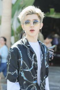 蔡徐坤八卦吃瓜视频,揭秘吃瓜视频背后的真相