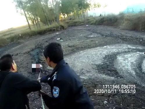 女人掉入湖里吃瓜视频,女子落水瞬间，围观者竟在吃瓜