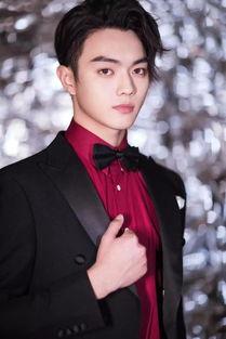 许凯吃瓜采访视频全集在线观看,揭秘明星幕后趣事